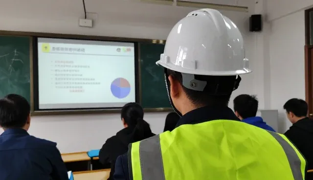 产品设计服务在不同场景中的兼容性实践
